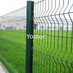 चीन 3 डी सुडौल पीवीसी लेपित वेल्डेड तार मेष बाड़ लगाना, हवाई अड्डे के लिए धातु सुरक्षा बाड़ पैनलों आपूर्तिकर्ता