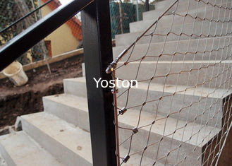 चीन सीढ़ी रेलिंग के लिए सजावटी फेरुले लचीले स्टेनलेस स्टील वायर रस्सी मेष बाड़ आपूर्तिकर्ता